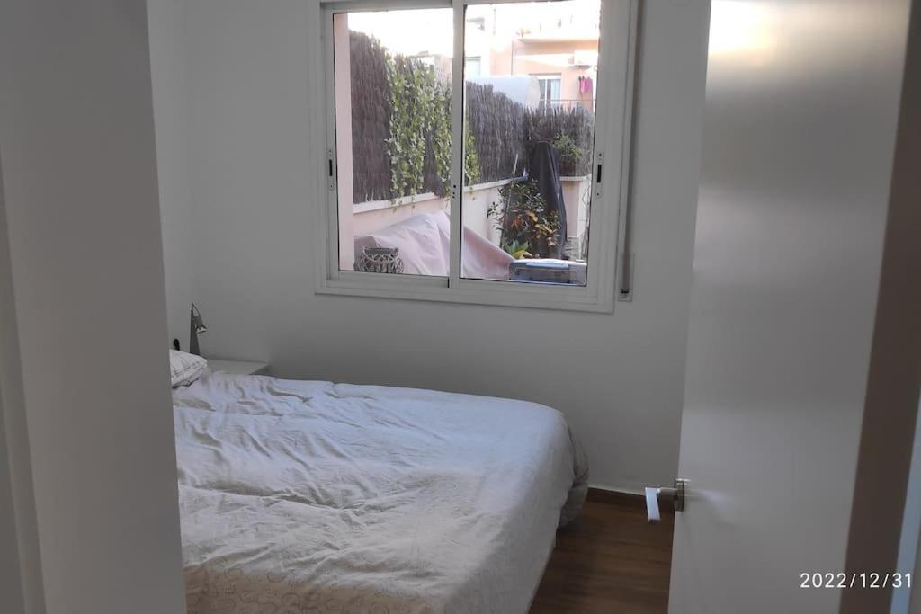 Precioso Apartamento Con Magnifico Patio. Sant Feliu de Llobregat Exteriér fotografie